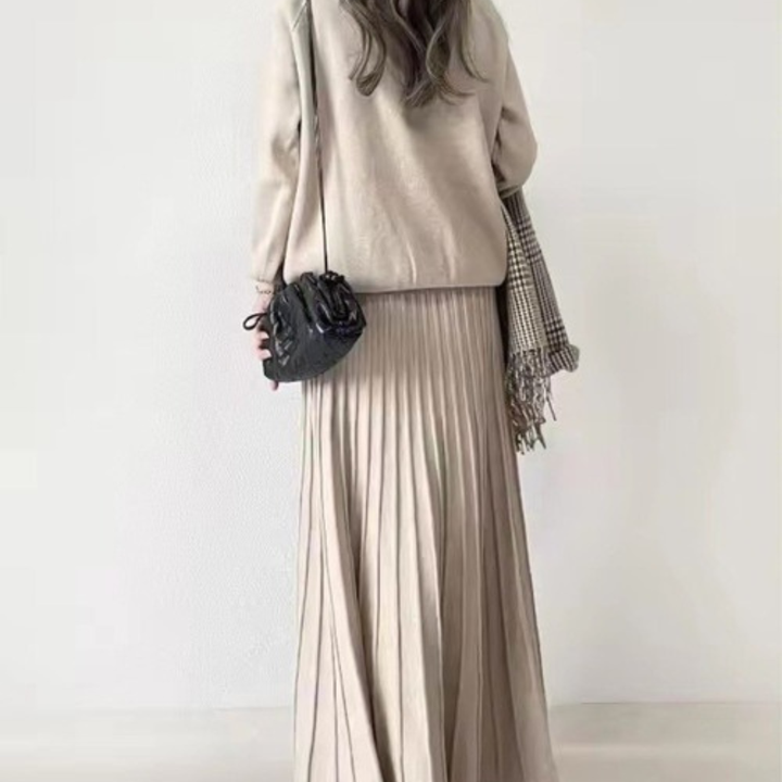 Amalia - Conjunto de blusa y falda plisada