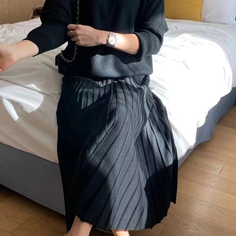 Amalia - Conjunto de blusa y falda plisada